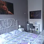 Mimosa Rooms